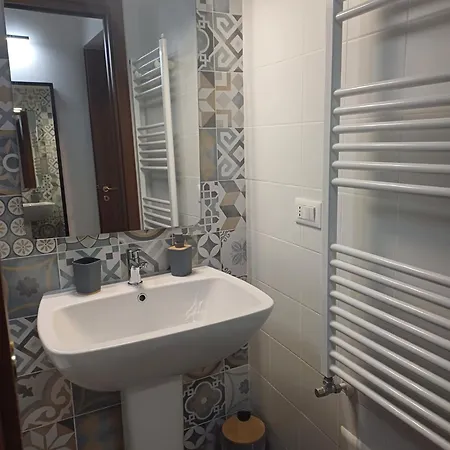 Arco Dei Pittori 2- Affitti Brevi Italia Apartament LʼAquila